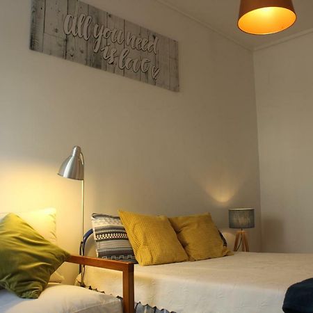 Apartamento Mary'S House Carnaxide Exterior foto