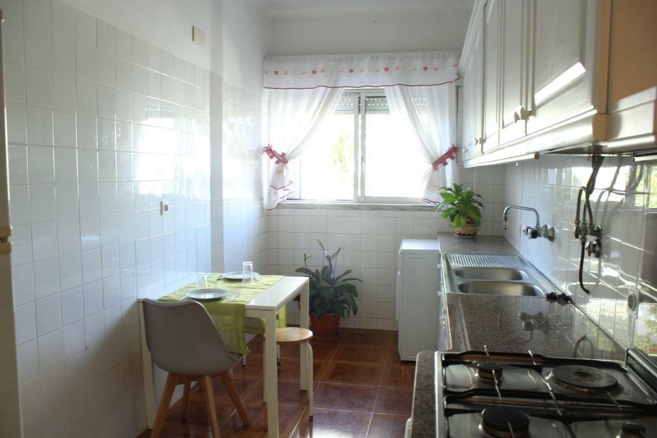 Apartamento Mary'S House Carnaxide Exterior foto